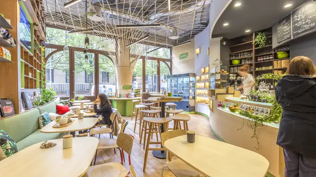 Vue sur le comptoir — Coffee shop Newtree, Bellecour